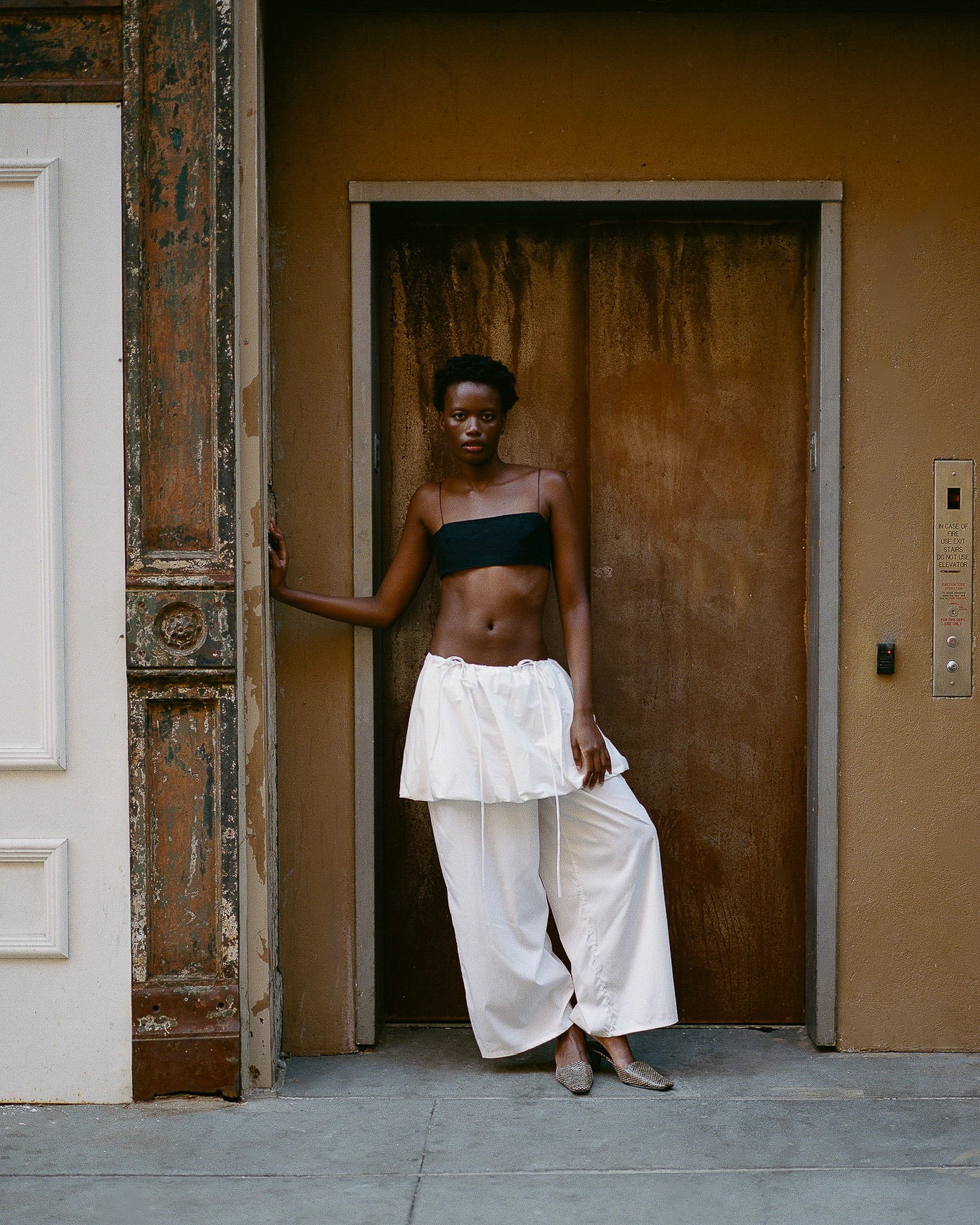 Carregar imagem no visualizador da galeria, Rose Skirt - White