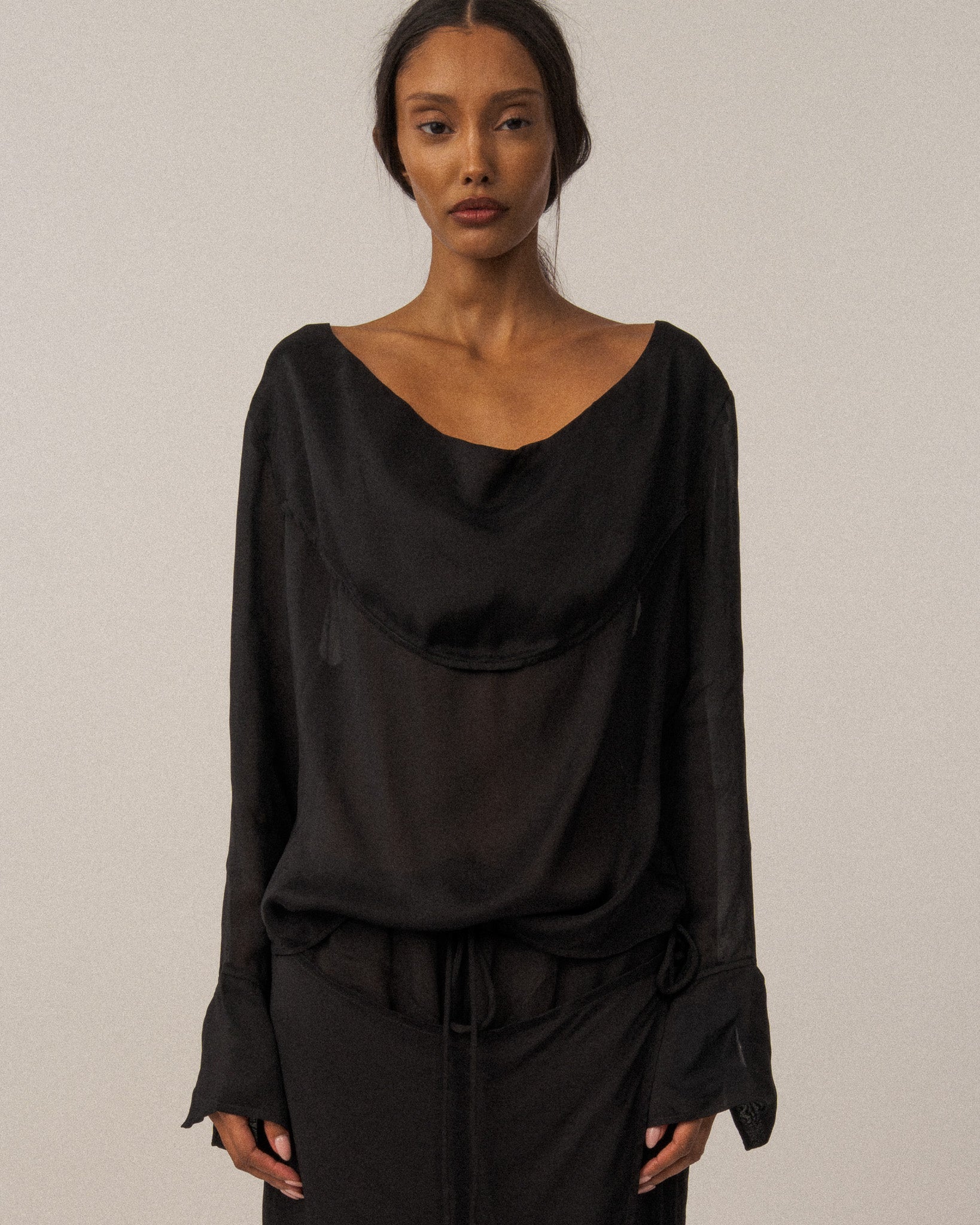 Carregar imagem no visualizador da galeria, Charlotte Top - Black with Transparency