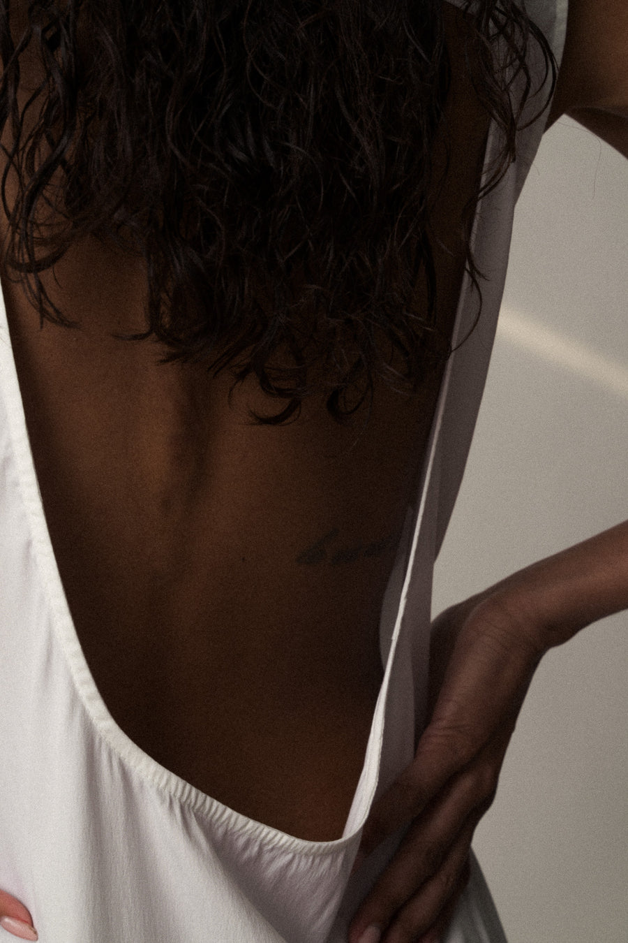 Carregar imagem no visualizador da galeria, Agnes Dress - White